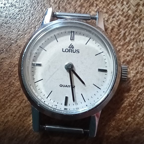 6 Vntg Lot -  Pierre Cardin & More WATCHES, Bohington, Details, Lorus - Picture 2 of 6